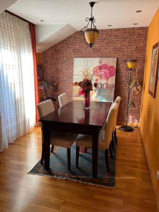 Atractivo Atico 2 Habitaciones Villaviciosa  Exteriér fotografie